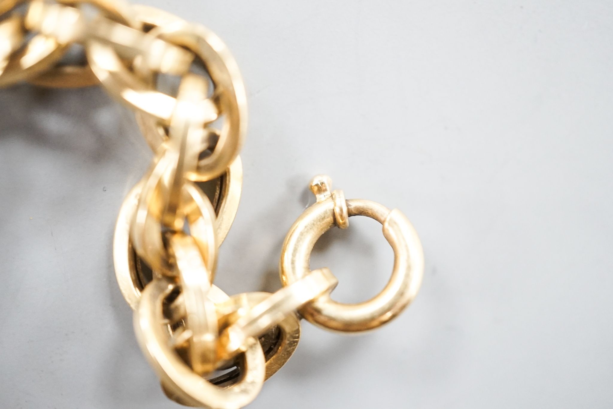 A modern Italian 750 yellow metal oval link bracelet, 19.5cm, 12 grams.
